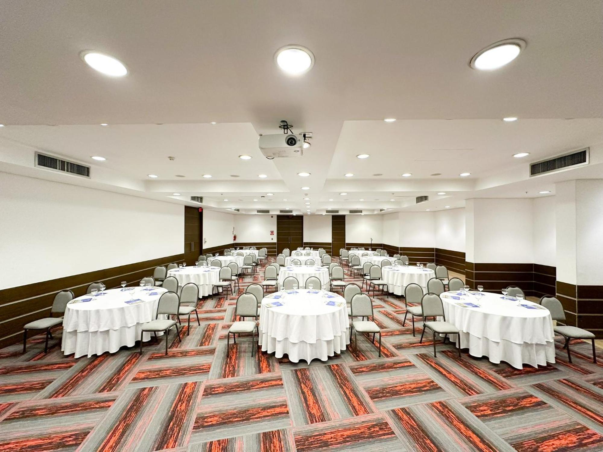 Hotel San Fernando Plaza Medellín Exterior foto Meeting room