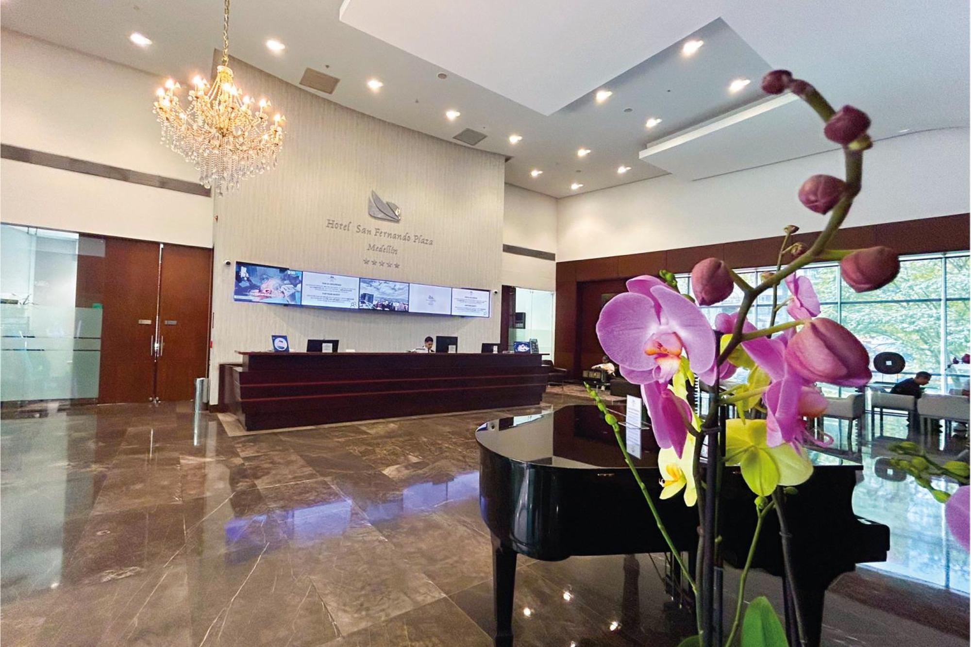 Hotel San Fernando Plaza Medellín Exterior foto
