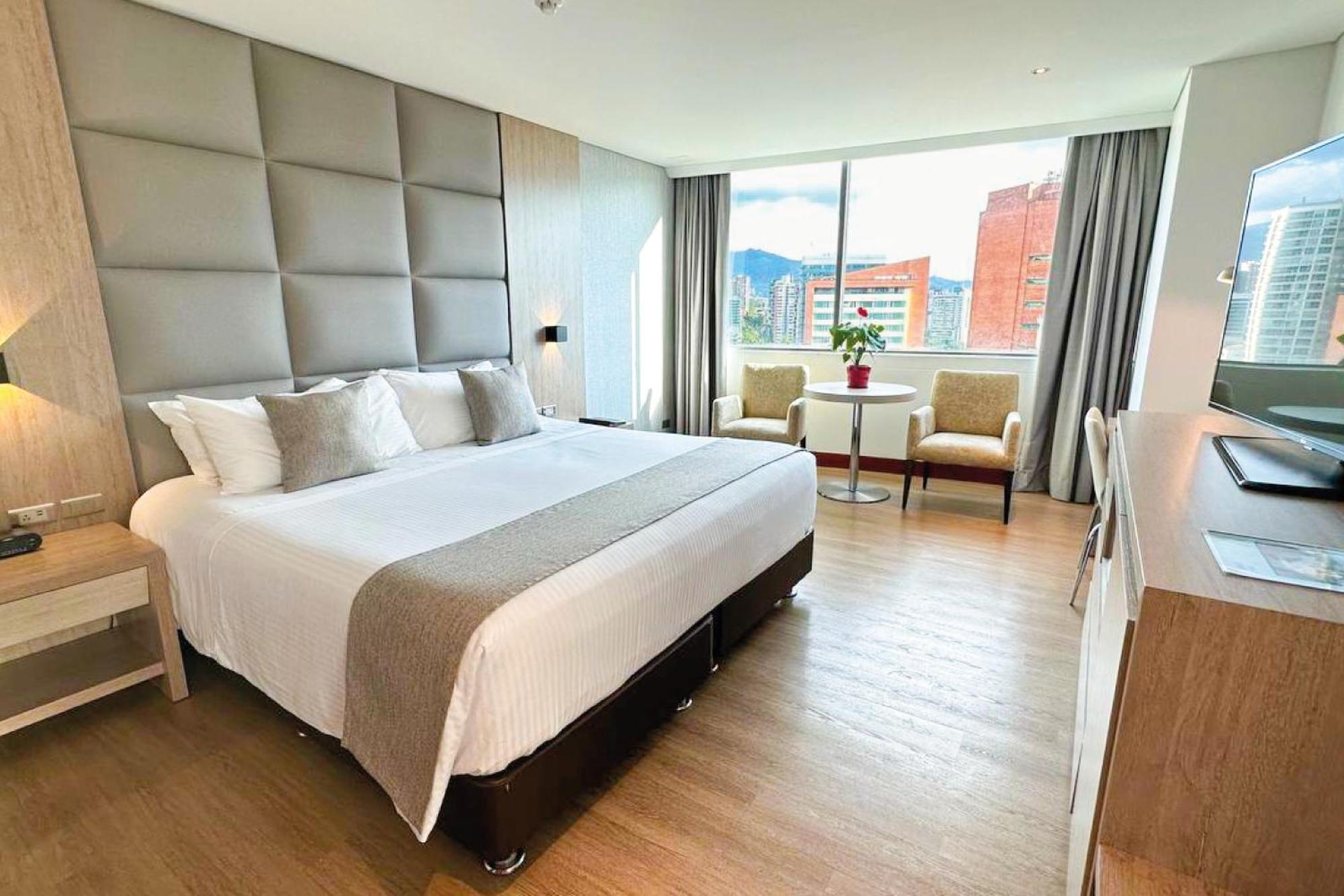 Hotel San Fernando Plaza Medellín Exterior foto